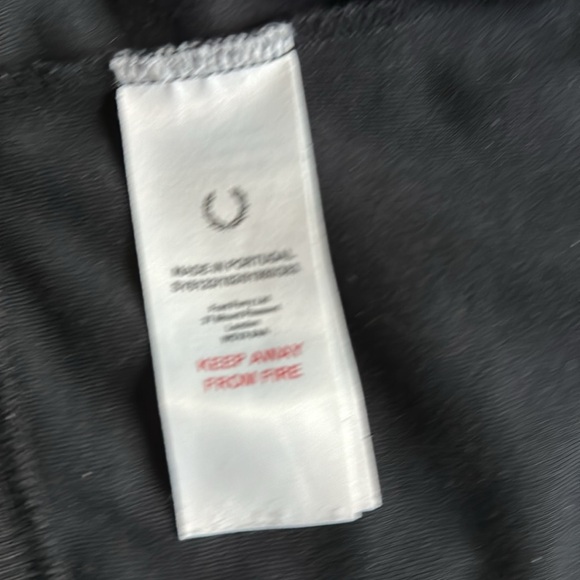 Gorgeous Fred Perry youth jacket 9-10 - Picture 3 of 4